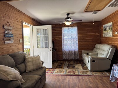 Lakefront country cabin near Lucedale 
, MS