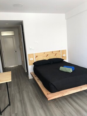 1 室のベッドルーム、アイロン / アイロン台、インターネット、ベッドシーツ