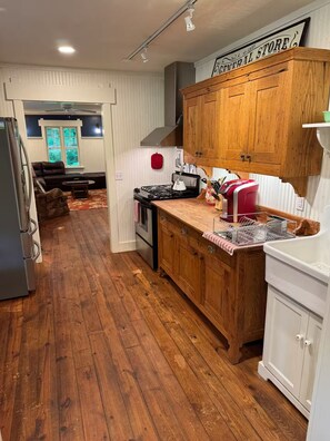 Microwave, oven, stovetop