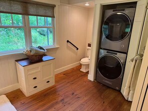 Interior - Hidden Meadow Mountain Cottage w/ Farm Animals (Franklin)