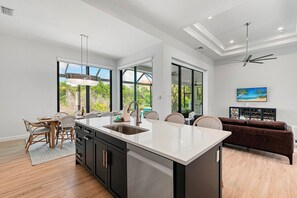 Interior - Tranquil Island Retreat. (Marco Island)