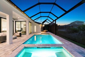 Unclassified image, 2 of 47, button