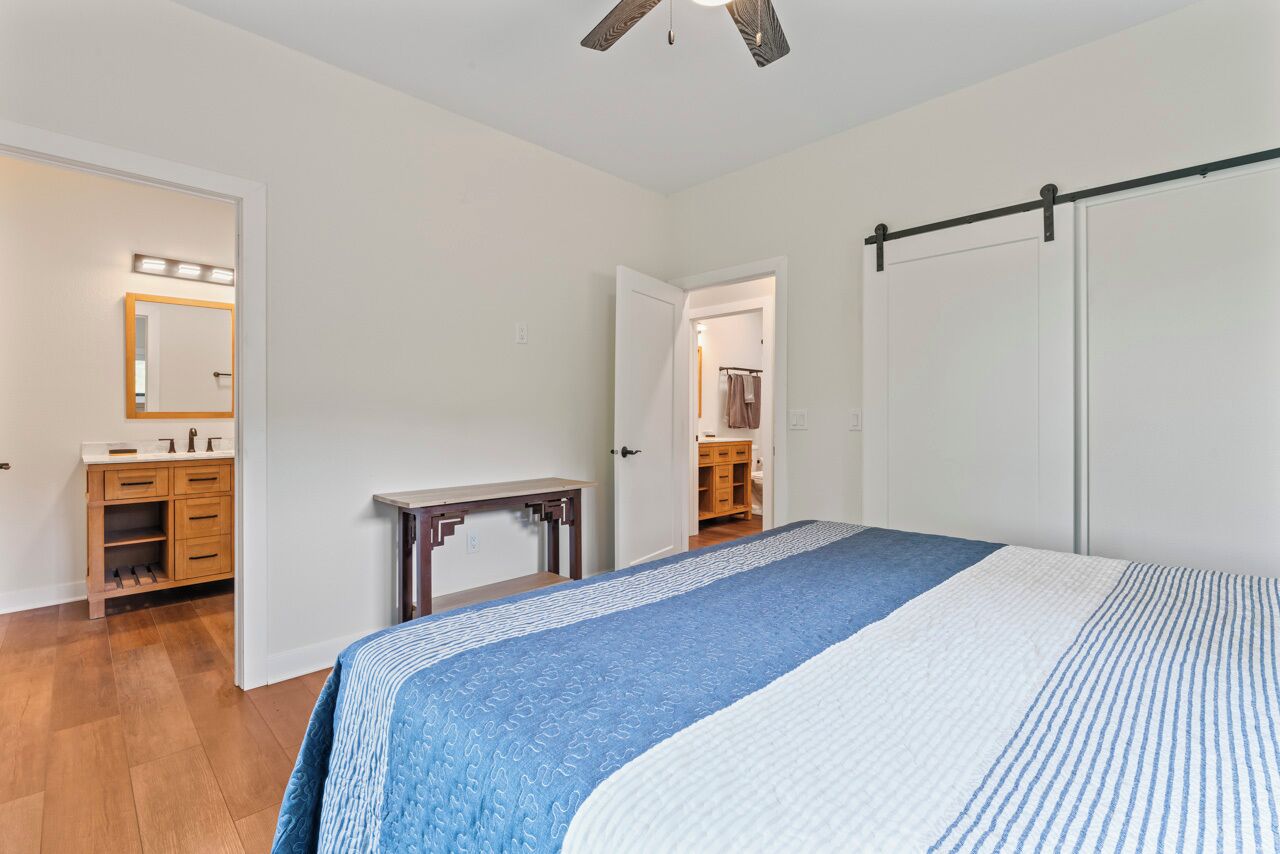 2 chambres, bureau, fer et planche à repasser, Wi-Fi gratuit