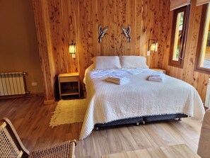 1 室のベッドルーム、WiFi