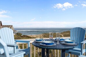 تناول الطعام بالخارج