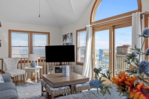 تلفزيون ذكي، كرة قدم الطاولة، كُتُب، ستيريو