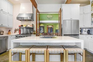 Private kitchen - Sonoma/Napa Wine Country Getaway (Sonoma)