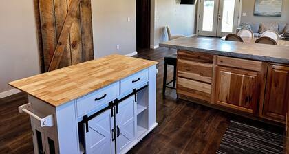 Brand new, spacious, family friendly home near Flathead Lake and Glacier NP.