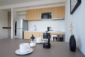 Fridge, microwave, oven, coffee/tea maker