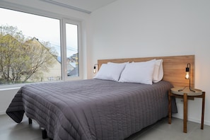 1 bedroom, iron/ironing board, Internet, bed sheets