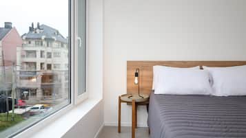 1 habitación, tabla de planchar con plancha, internet y ropa de cama