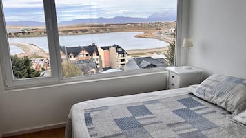 1 bedroom, iron/ironing board, Internet