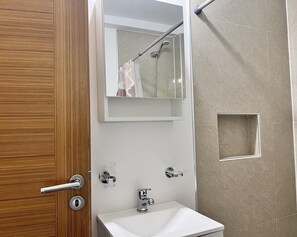 Hair dryer, towels