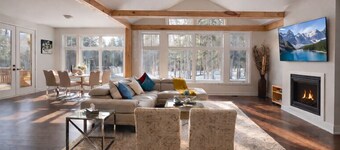 Muskoka Cottage Retreat | BBQ + Game Room Fun