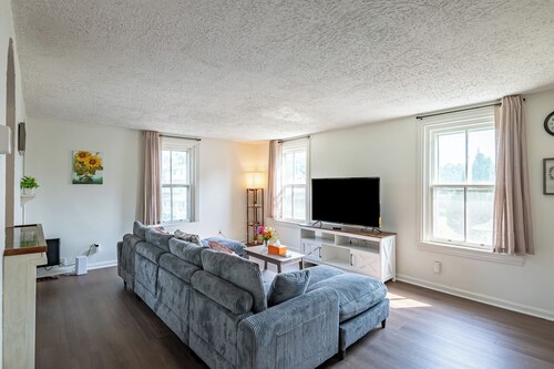 Cozy 3-Bedroom in Philly Suburbs Paoli