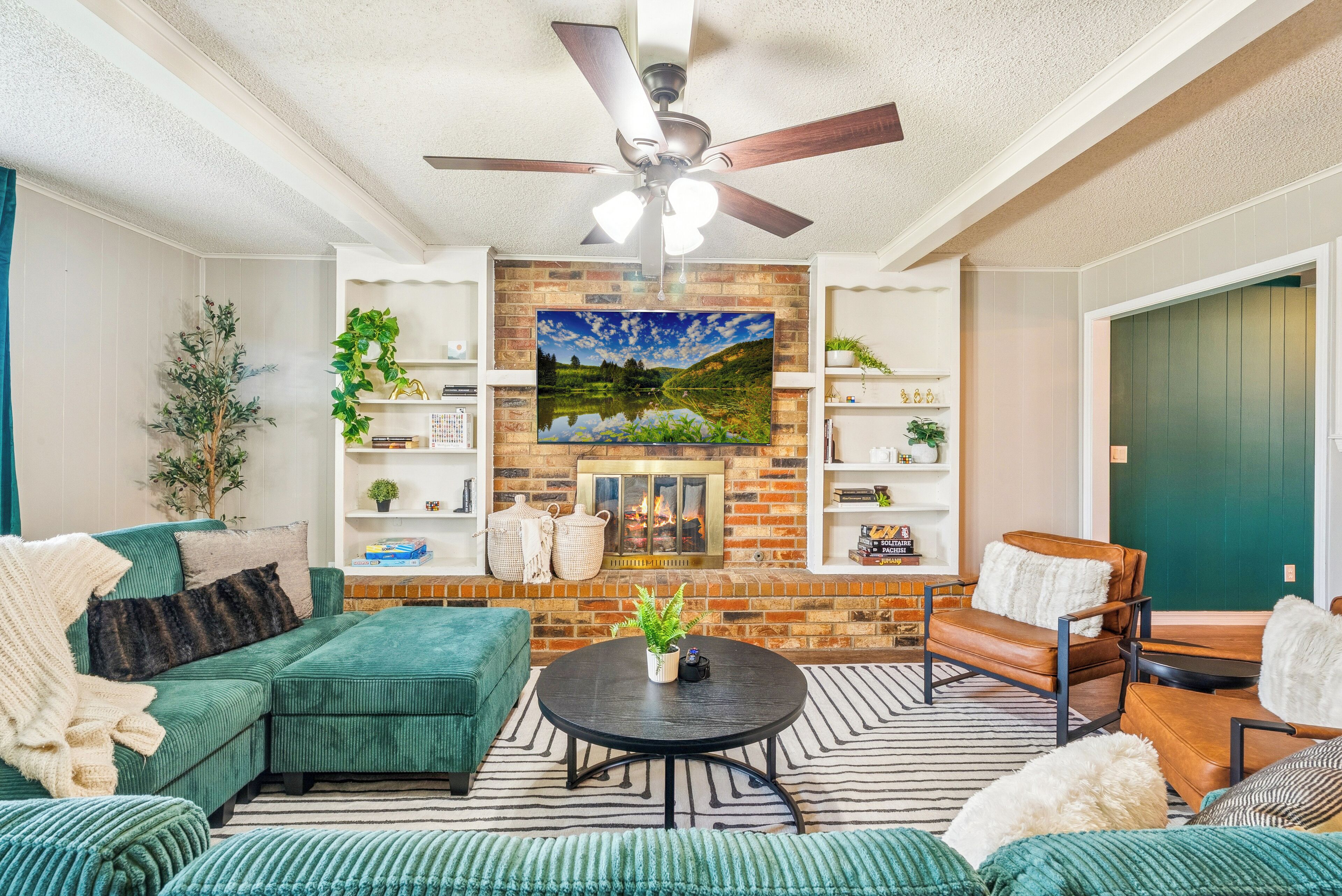 Smart-TV, videospill og bøker