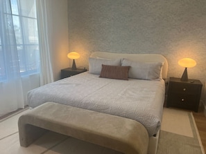 3 chambres, bureau, fer et planche à repasser, Wi-Fi gratuit