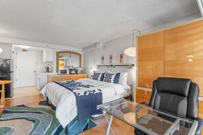1 dormitorio, tabla de planchar con plancha, Internet