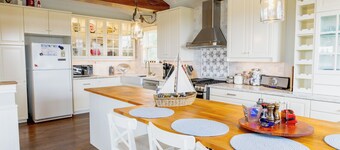 Serene Malpeque Bay Cottage with Deck Views, Beach Access & Modern Comfort