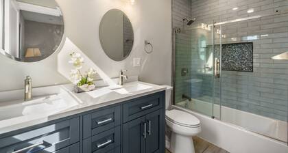 Tranquil 2-bedroom 2 bath condo in charming Boston