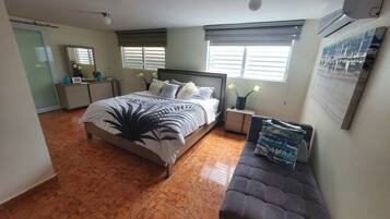 3 dormitorios, tabla de planchar con plancha, wifi y ropa de cama