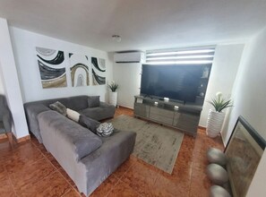 Smart TV, video games