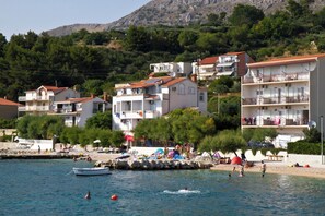 Exterior - C apt w terrace & sea view, 4 min walk to beach (Podstrana)