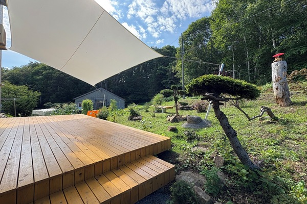 Tenguyama Yuki Lodge自慢の桧デッキ