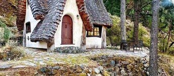 Malahat Fairyland Cottage