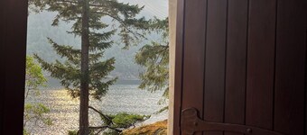 Malahat Fairyland Cottage