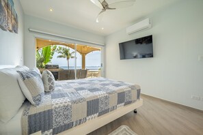 3 bedrooms, iron/ironing board, Internet, bed sheets