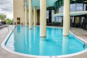 Piscine couverte, piscine chauffée
