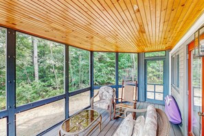 Property grounds - Samoset Condo w/ beach, pool, tennis, game room, porch & views (Gilford)