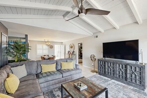 TV, ping pong - Dive into Palm Springs fun with a stylish home base featuring poolside lounging. (Palm Springs)