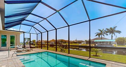 Luxurious waterfront home, pool, Gulf access, and pool table