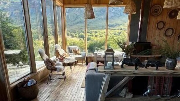Interior - Alto Castillo Lodge  (Rio Ibanez)