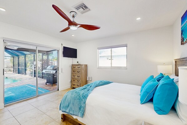 2 bedrooms, iron/ironing board, Internet, bed sheets