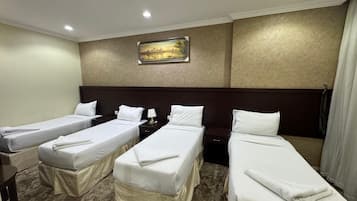 Habitación básica | Sábanas de algodón egipcio, ropa de cama de alta calidad y edredón