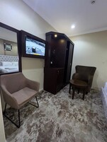 基础客房 | 埃及棉床单、高档床上用品、羽绒被、记忆海绵床垫