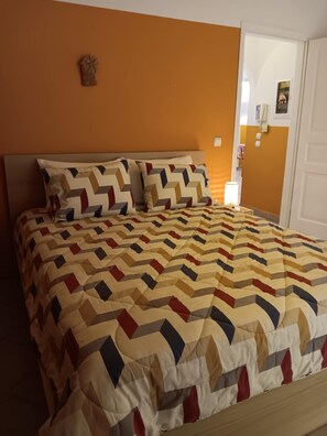 1 bedroom, iron/ironing board, WiFi, bed sheets - Cozy 1-Bedroom Apartment with Garden Patio | 2 min to Metro | Central Athens (Athina)