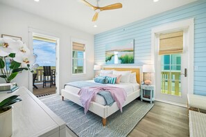 4 bedrooms, iron/ironing board, internet, bed sheets