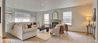 Cozy Private Room in Owner-Occupied Home with Modern Comforts