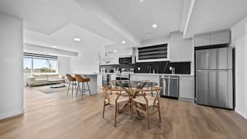 Microwave, oven, dishwasher