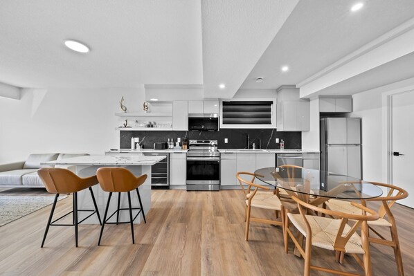 Microwave, oven, dishwasher