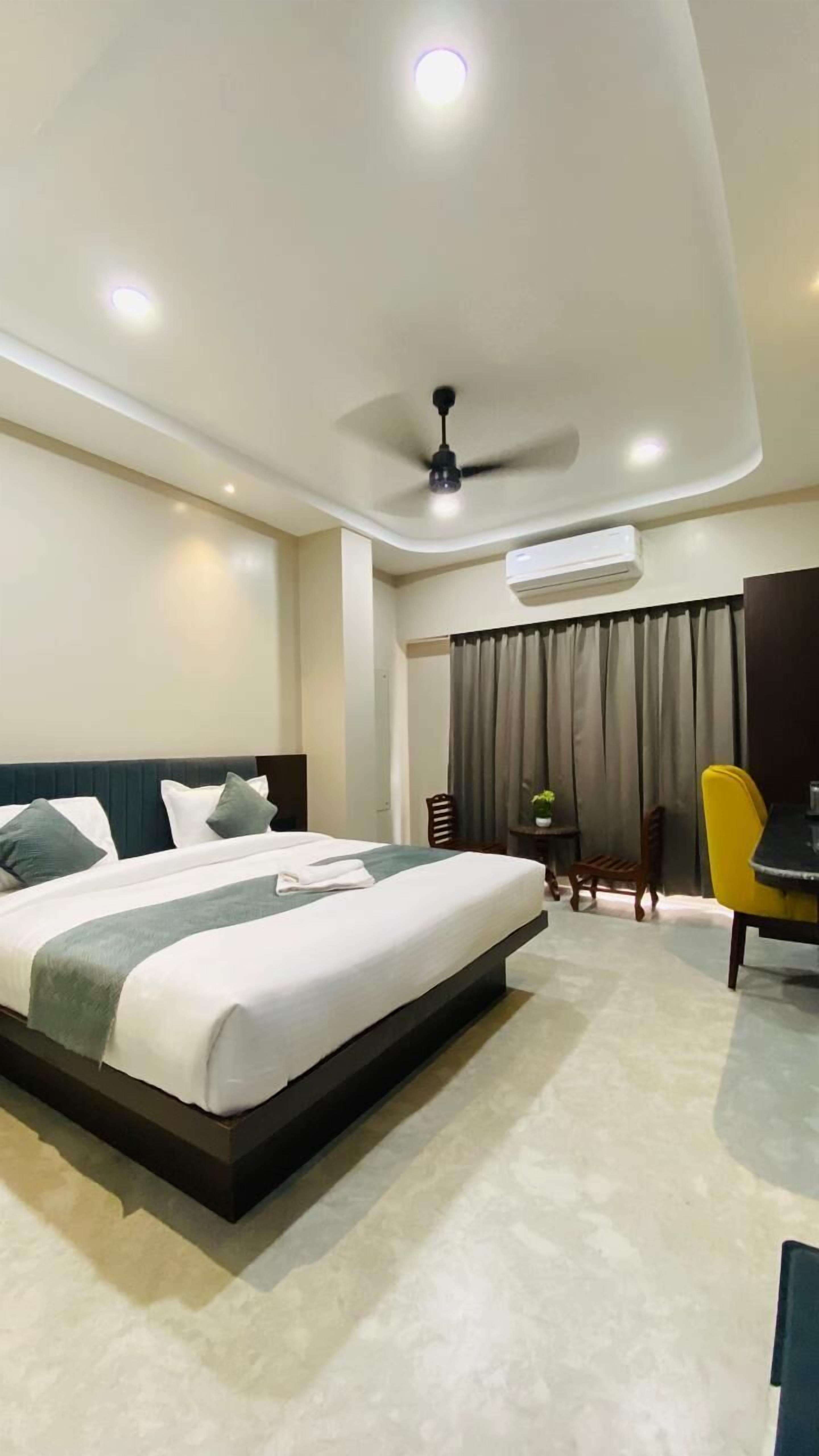 免费 WiFi、床单