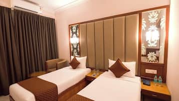 Schreibtisch, Bügeleisen/Bügelbrett, kostenloses WLAN