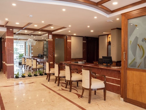 U by Z Hotels, Richmond Circle