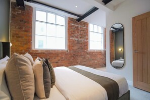 1 bedroom, iron/ironing board, WiFi