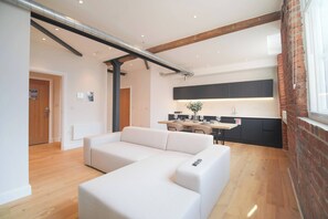 Imagen sin descripción, 3 de 40, botón