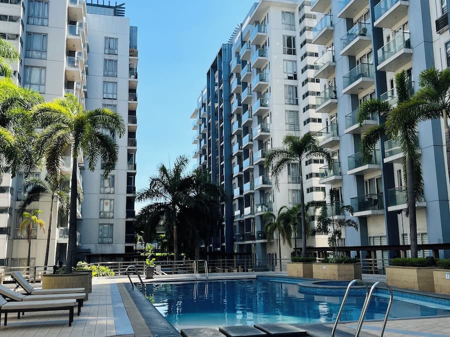 2 piscinas al aire libre